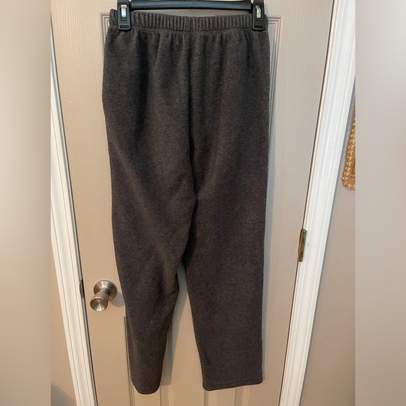 Lilly of California vintage dark gray poly/rayon blend pull on fleece pants. M. - Picture 3 of 6